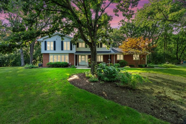 3 Old Creek Road, Palos Park, IL 60464