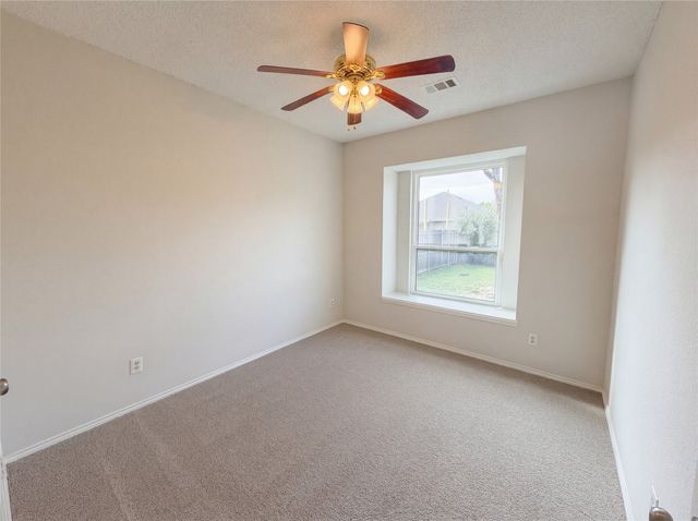 9048 Elbe Trail, Fort Worth, TX 76118