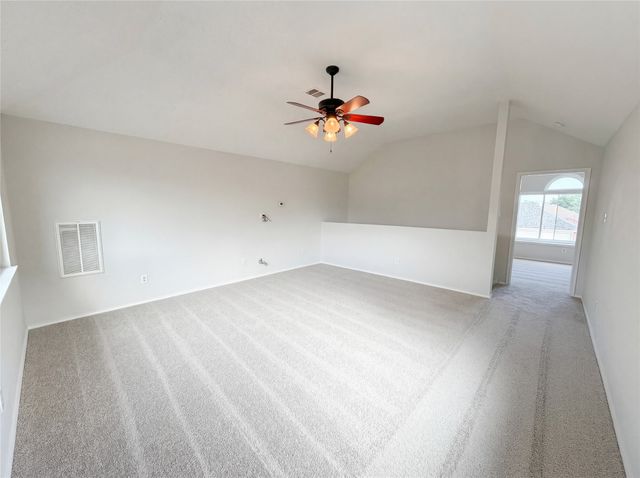 9048 Elbe Trail, Fort Worth, TX 76118