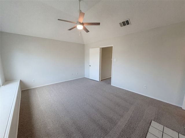 9048 Elbe Trail, Fort Worth, TX 76118