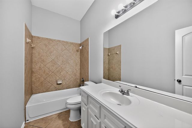 13414 Moonlit Lake Lane, Pearland, TX 77584