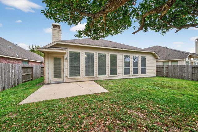 13414 Moonlit Lake Lane, Pearland, TX 77584