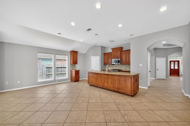 13414 Moonlit Lake Lane, Pearland, TX 77584