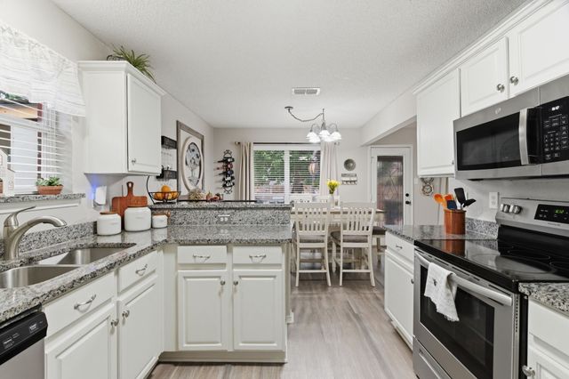 3912 Periwinkle Drive, Fort Worth, TX 76137