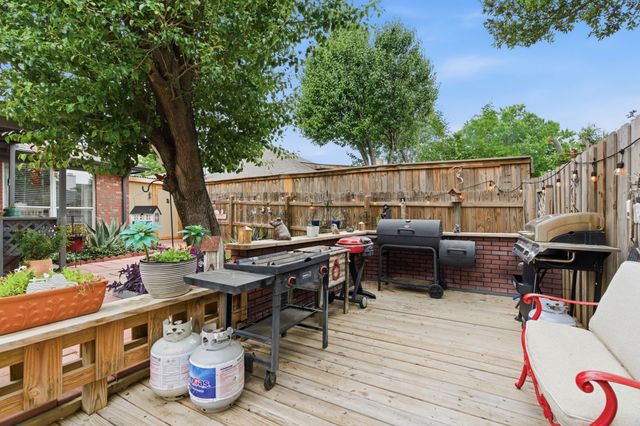 3912 Periwinkle Drive, Fort Worth, TX 76137
