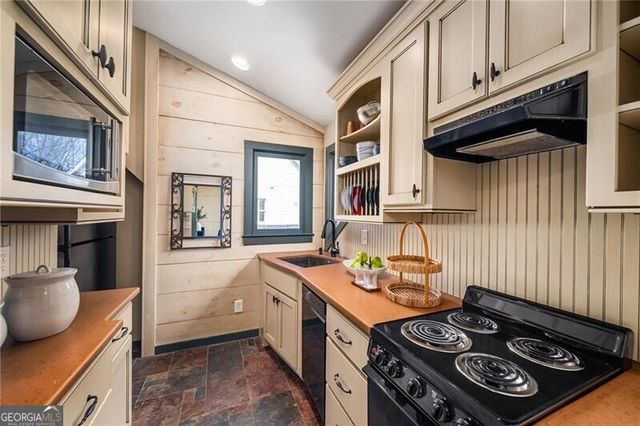 16035 Westbrook Road, Milton, GA 30004