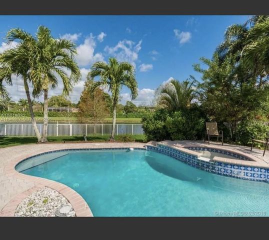 12841 Country Glen Drive, Cooper City, FL 33330