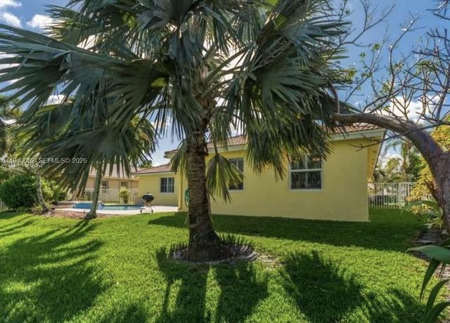 12841 Country Glen Drive, Cooper City, FL 33330