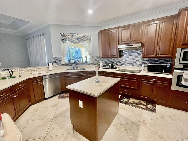 12841 Country Glen Drive, Cooper City, FL 33330