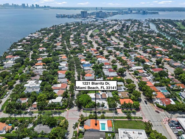 1221 Biarritz Dr, Miami Beach, FL 33141