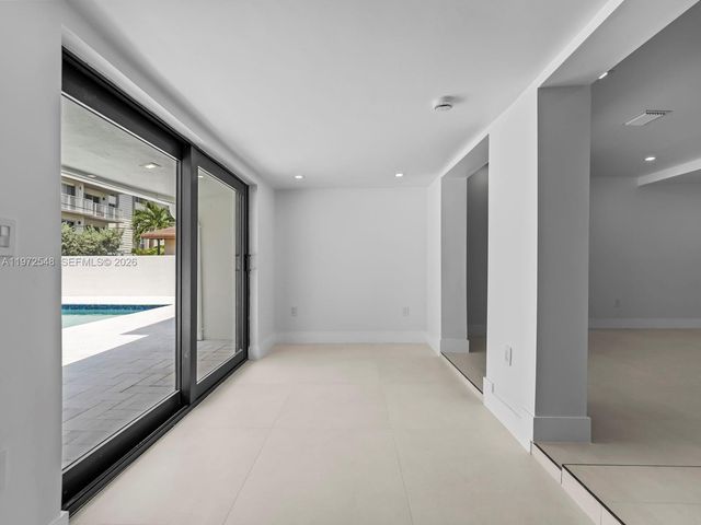 1221 Biarritz Dr, Miami Beach, FL 33141