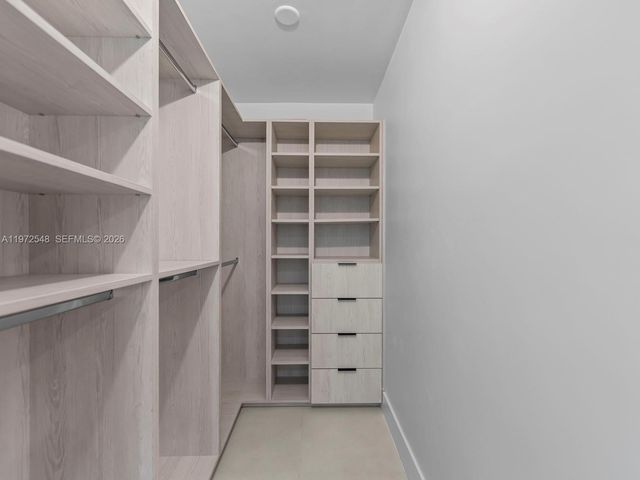 1221 Biarritz Dr, Miami Beach, FL 33141