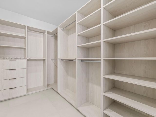 1221 Biarritz Dr, Miami Beach, FL 33141