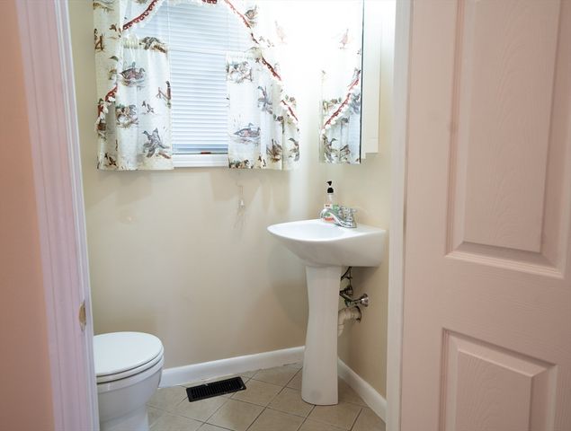 2 Chelmsford Street, Methuen, MA 01844