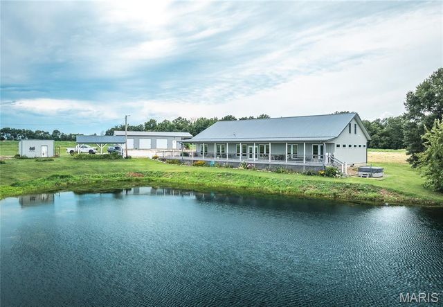 14305 hwy F, Canton, MO 63435