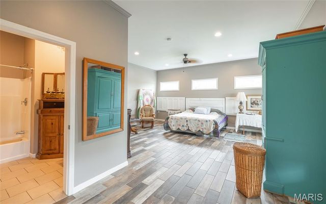 14305 hwy F, Canton, MO 63435