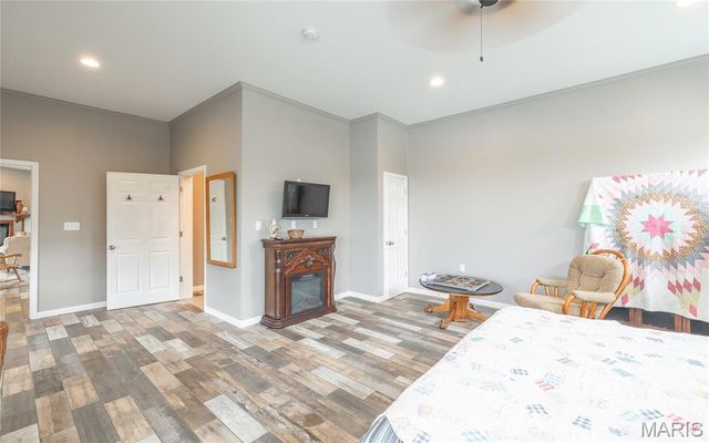 14305 hwy F, Canton, MO 63435