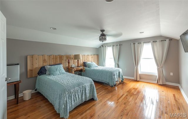 14305 hwy F, Canton, MO 63435