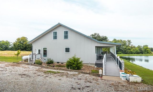 14305 hwy F, Canton, MO 63435