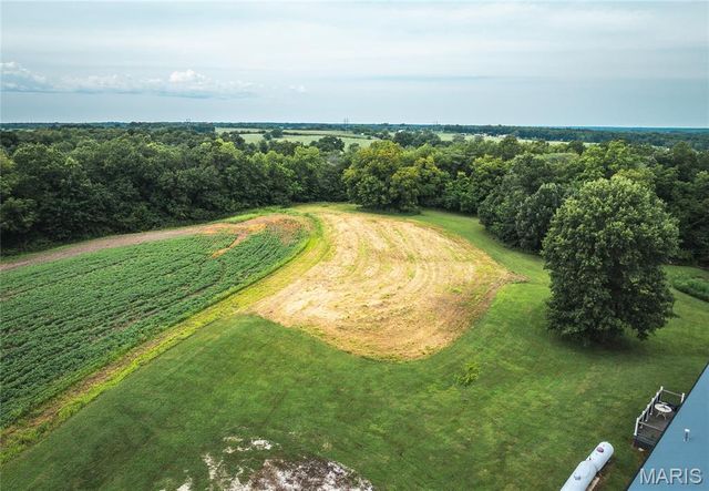 14305 hwy F, Canton, MO 63435