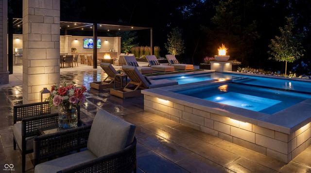 4360 Elmscott Ridge, Zionsville, IN 46077