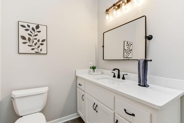 140 Dahlia Street, Mahtomedi, MN 55115