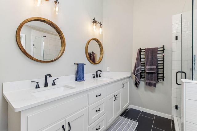 140 Dahlia Street, Mahtomedi, MN 55115