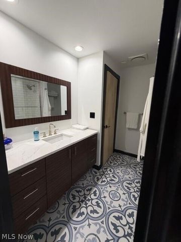 12550 Lake Avenue 1705, Lakewood, OH 44107