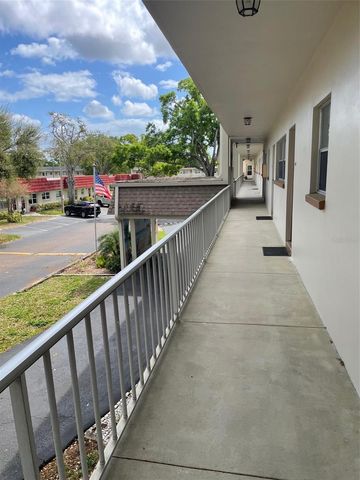 5880 38TH AVENUE N 209, St Petersburg, FL 33710