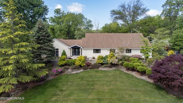 20 Sunrise Circle, Holmdel, NJ 07733