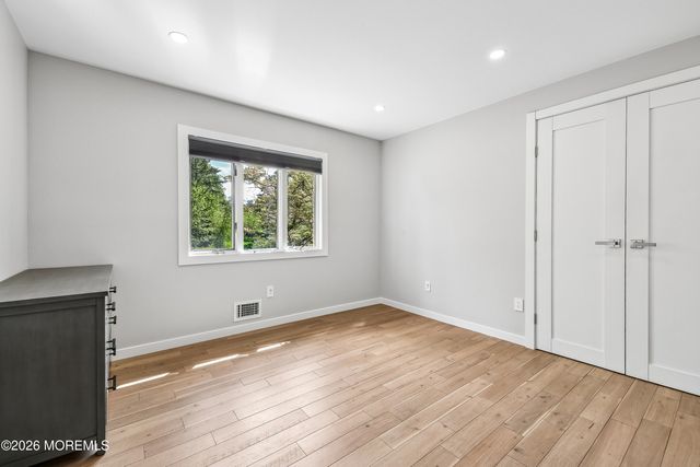 20 Sunrise Circle, Holmdel, NJ 07733