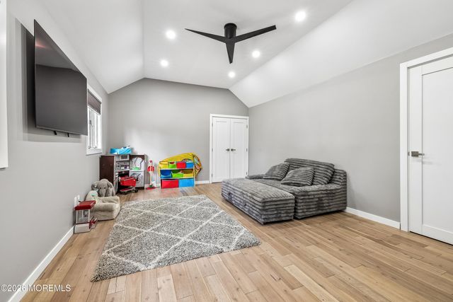 20 Sunrise Circle, Holmdel, NJ 07733