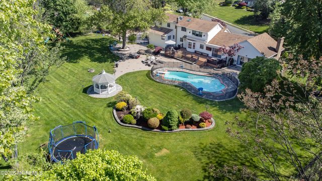 20 Sunrise Circle, Holmdel, NJ 07733