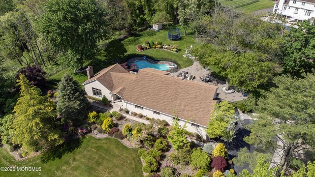 20 Sunrise Circle, Holmdel, NJ 07733