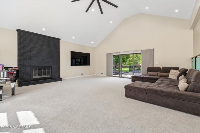 20 Sunrise Circle, Holmdel, NJ 07733