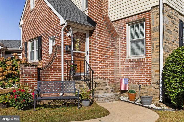 182 S NORWINDEN DR, Springfield, PA 19064