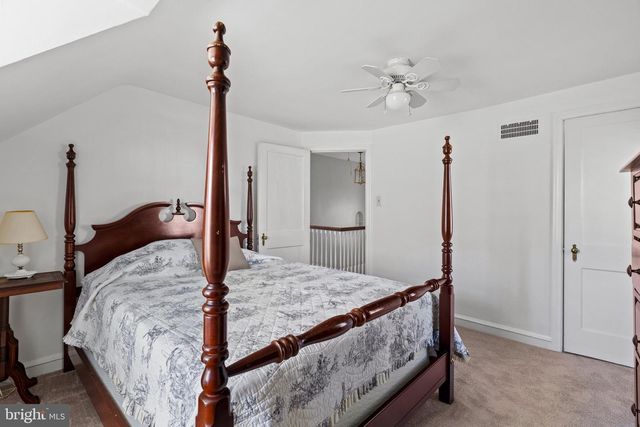 182 S NORWINDEN DR, Springfield, PA 19064