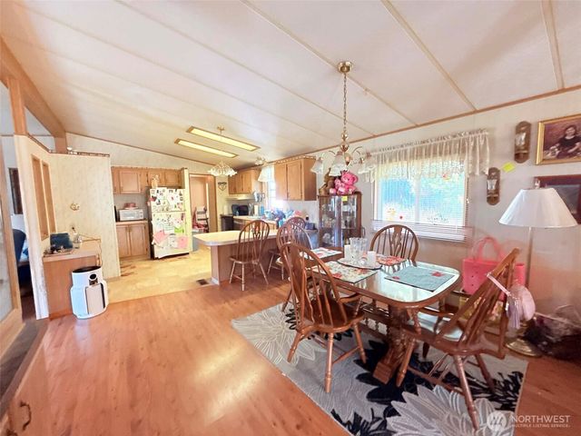 34 Meadowood Drive, Elma, WA 98541