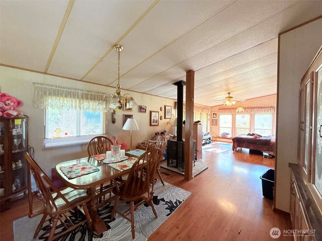 34 Meadowood Drive, Elma, WA 98541