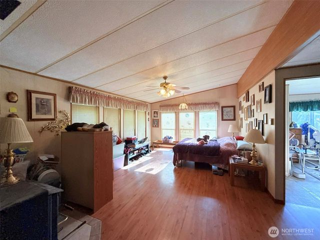 34 Meadowood Drive, Elma, WA 98541