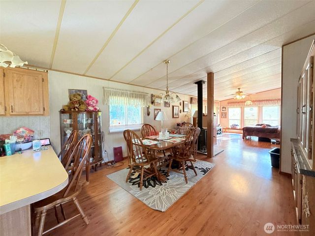 34 Meadowood Drive, Elma, WA 98541