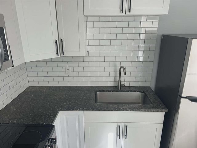 1106 50TH AVENUE DRIVE W, Bradenton, FL 34207