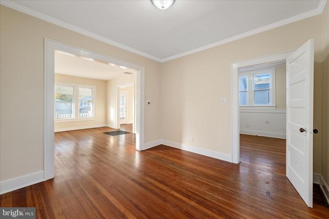 1006 S CAMERON ST, Winchester, VA 22601