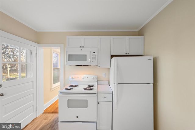 1006 S CAMERON ST, Winchester, VA 22601