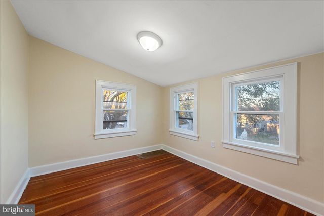 1006 S CAMERON ST, Winchester, VA 22601