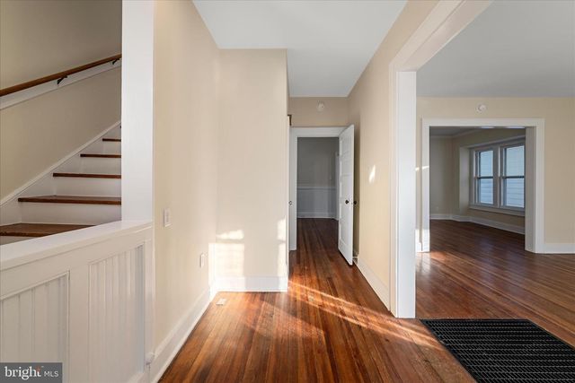 1006 S CAMERON ST, Winchester, VA 22601