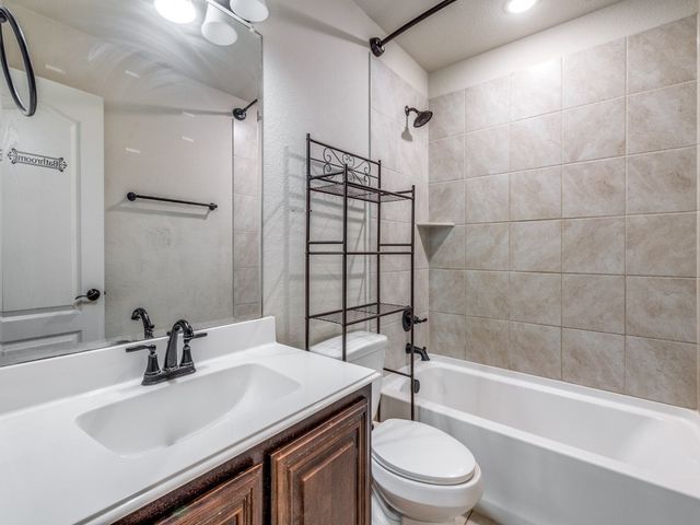 4320 Evening Sun Drive, Mesquite, TX 75181