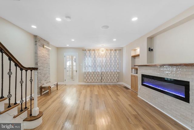 6027 WOODCREST AVE, Philadelphia, PA 19131