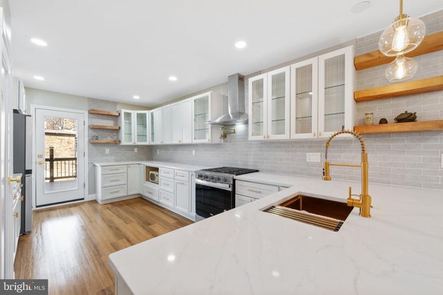 6027 WOODCREST AVE, Philadelphia, PA 19131