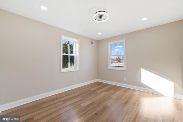 6027 WOODCREST AVE, Philadelphia, PA 19131